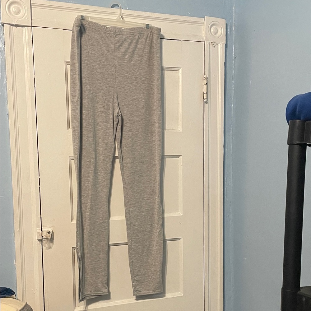 Boohoo Light Gray Leggings